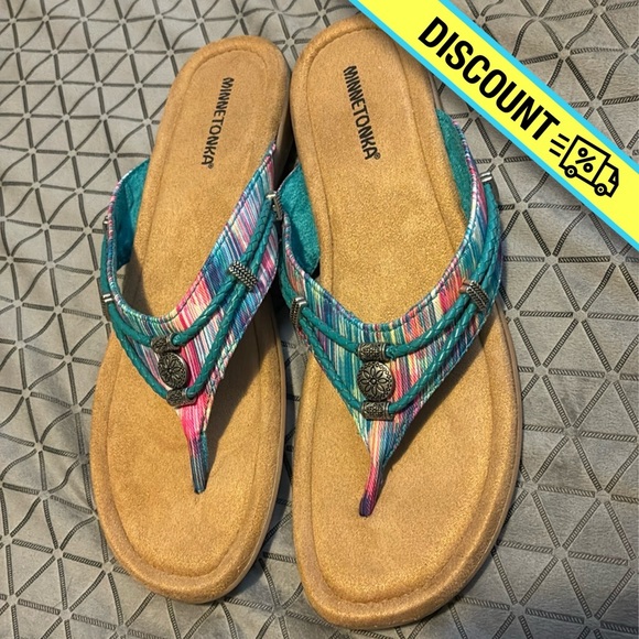 Minnetonka Thong Sandals SouthWest Style - Picture 1 of 5